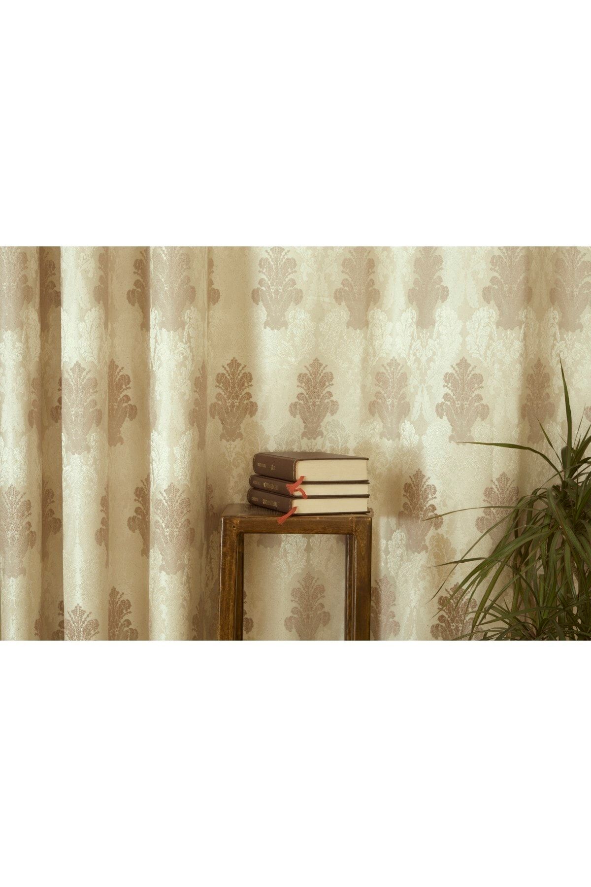 Massarelli Fon Perde Klasik Damask Desen Krem-vizon 1-3 Sık Pile