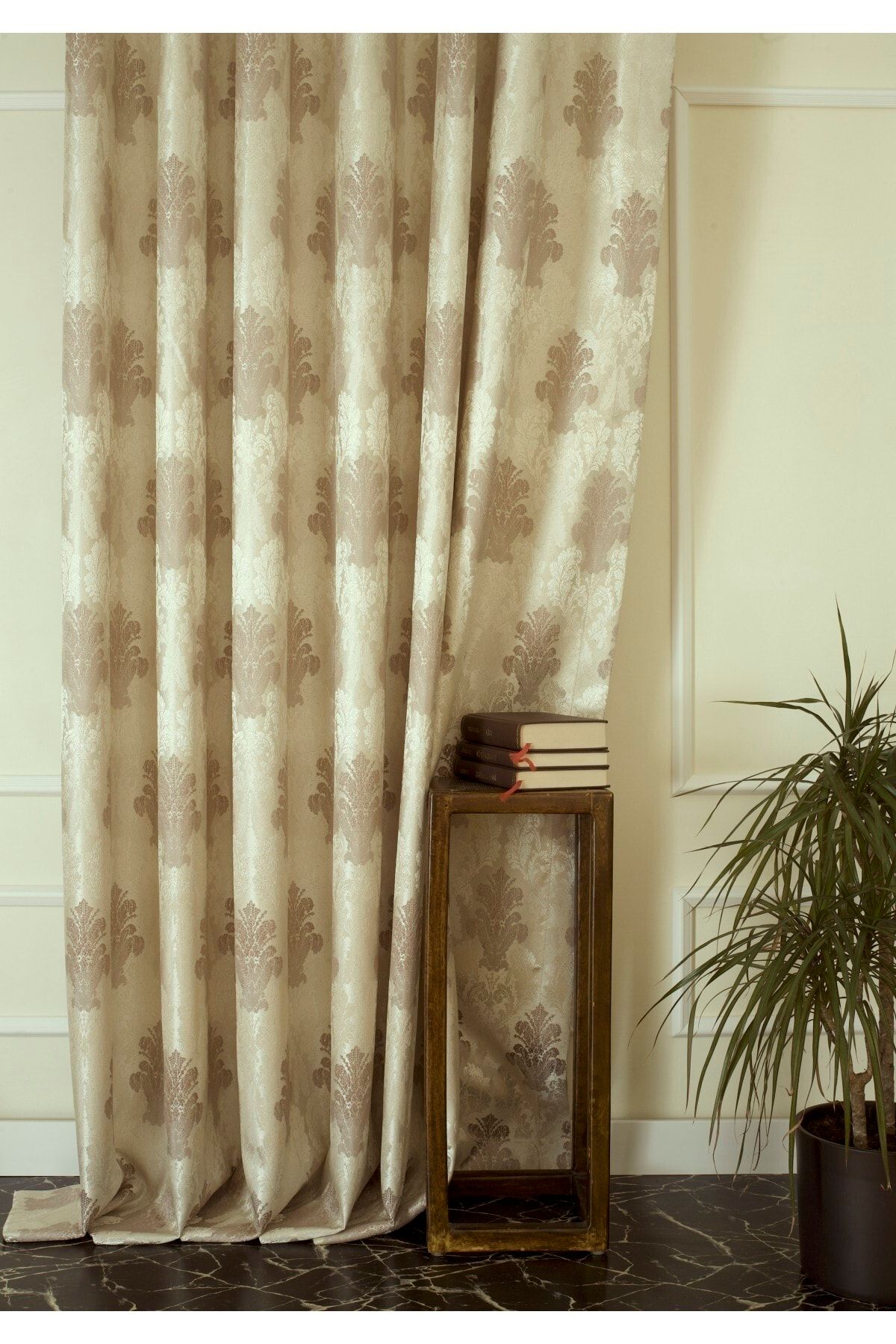 Massarelli Fon Perde Klasik Damask Desen Krem-vizon 1-2,5 Orta Sık Pile