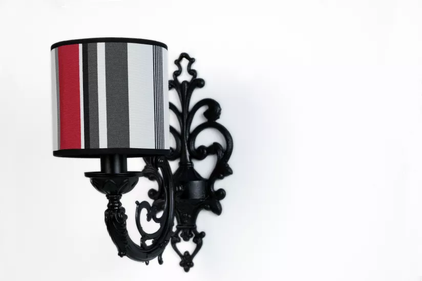 Lugus Tekli Aplik Siyah-Kırmızı Siyah Çizgili